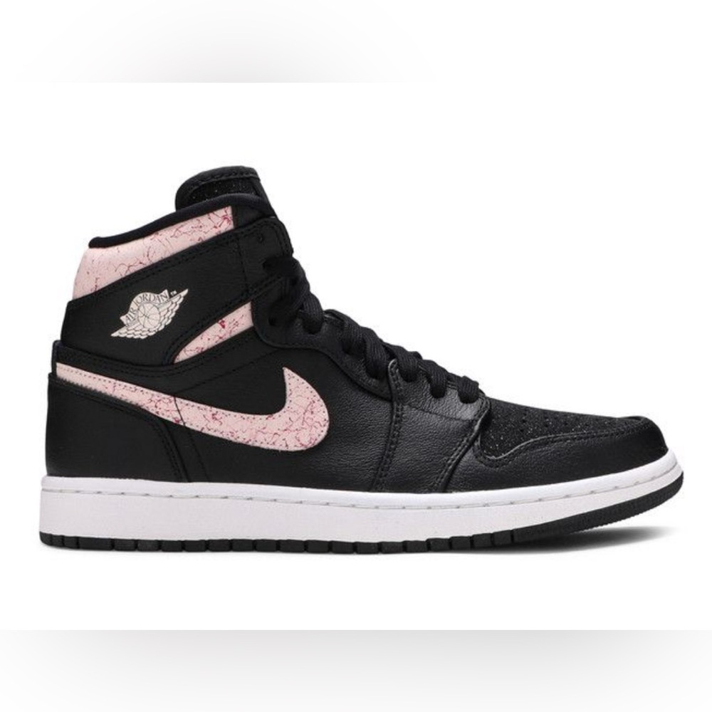 Nike Wmns Air Jordan 1 Retro High ‘Slit Red’